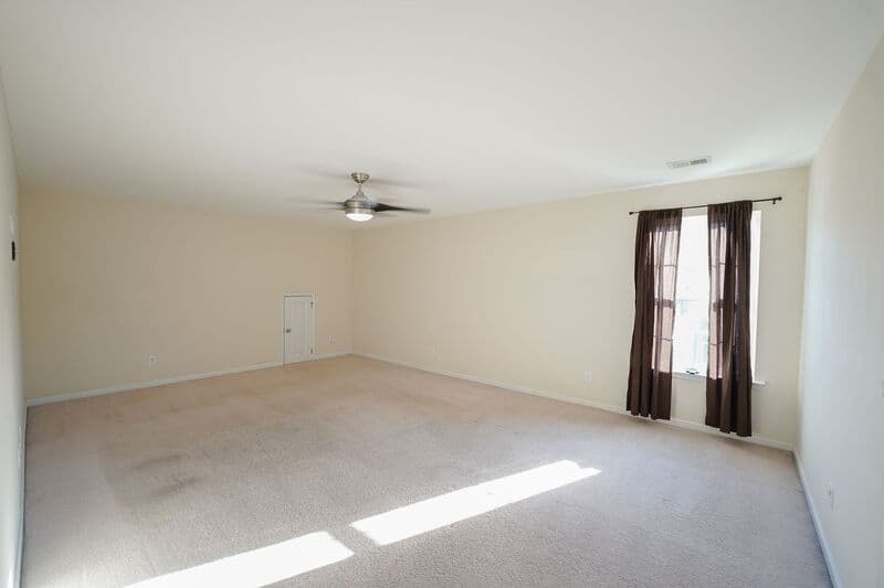 Pooler House: 43 Sand Valley Ct