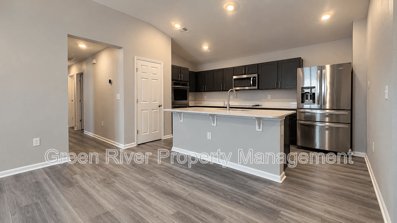 Jacksonville House: 1723 Carter Landing Boulevard