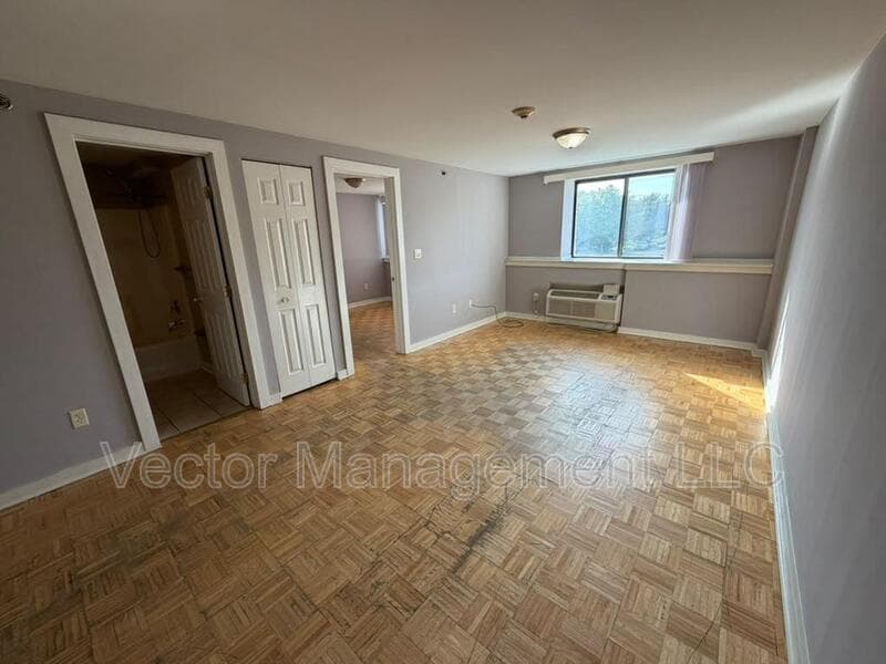 Hamden Condo: 1349 Dixwell Avenue - 18