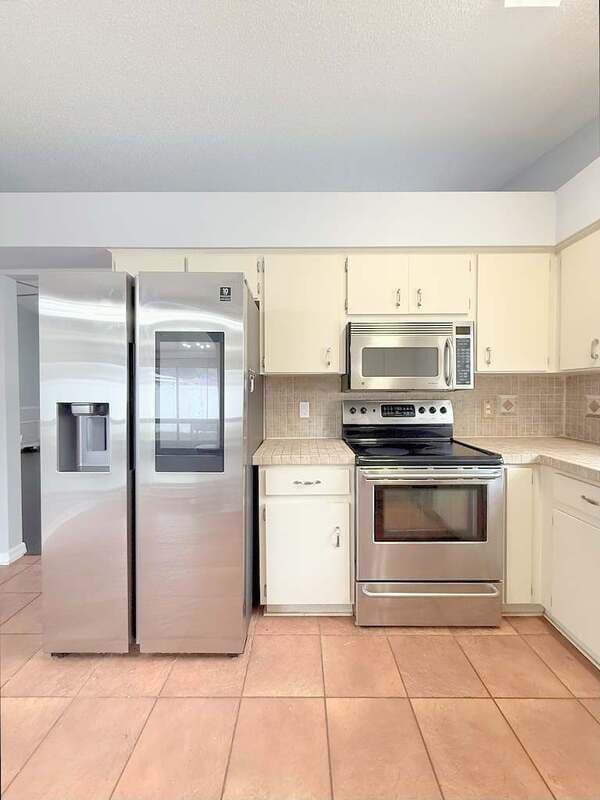 Valrico House: 1118 Hardwood Drive