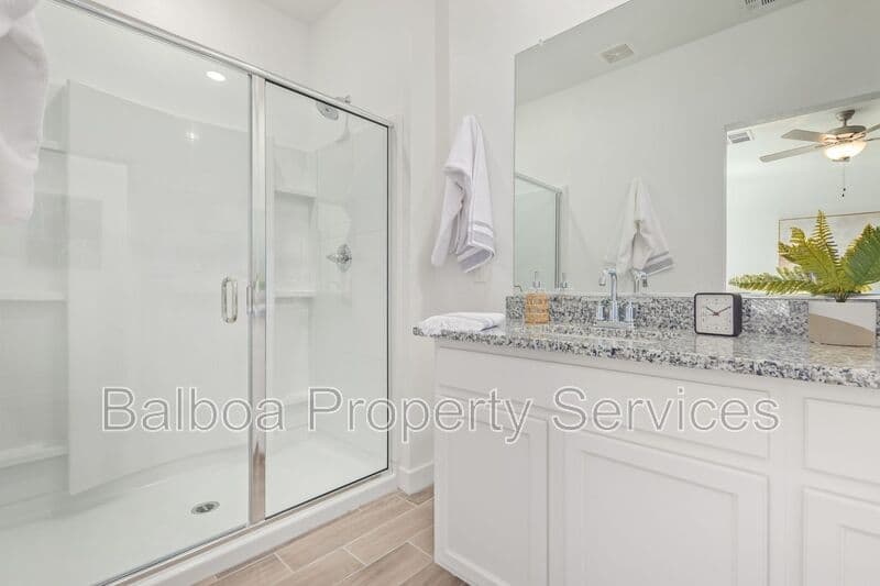 Mesa Townhome: 3230 E Thomas Rd