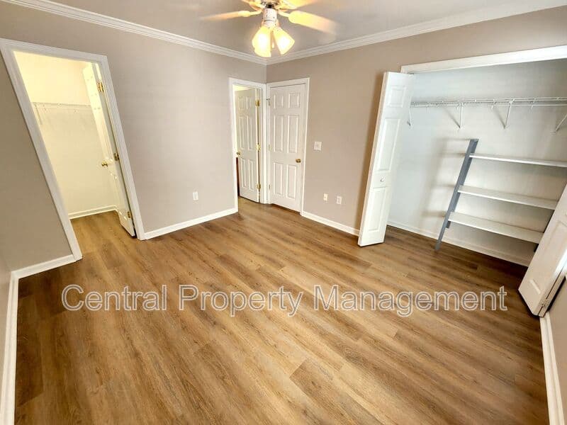 Moore House: 303 Rexford Drive
