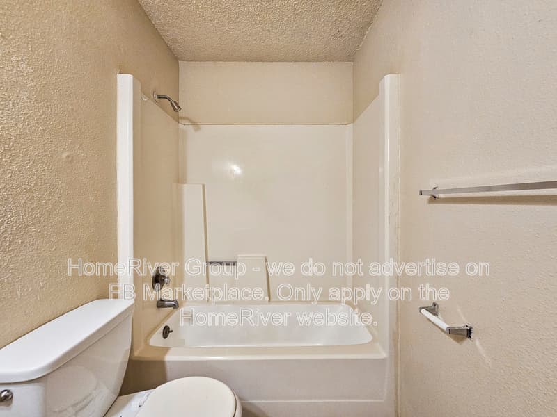 San Antonio House: 810 W Olmos Dr