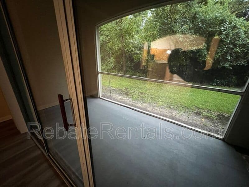Jacksonville Condo: 8290 Gate Parkway West