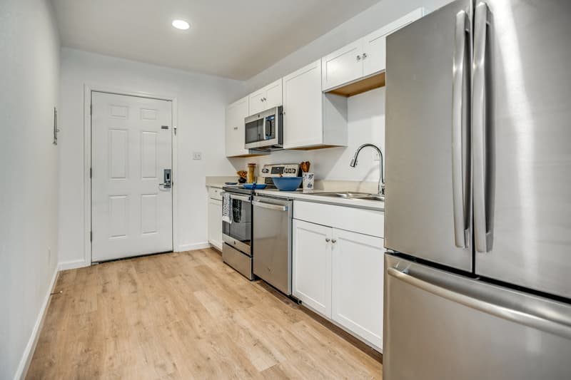 Arlington Condo: 905 West Abram Street - 2