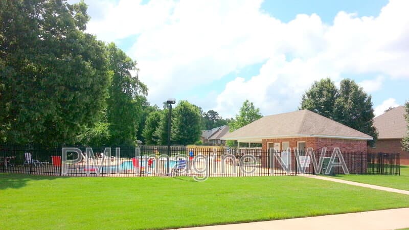 Fayetteville House: 4747 W Mayflower Ct