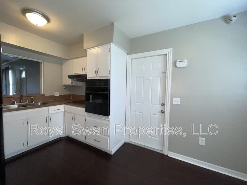 Lakeland House: 1644 Tangerine Street