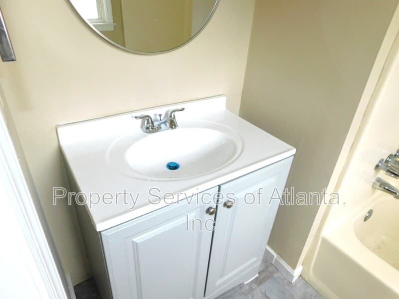 Roswell Townhome: 192 High Creek Dr