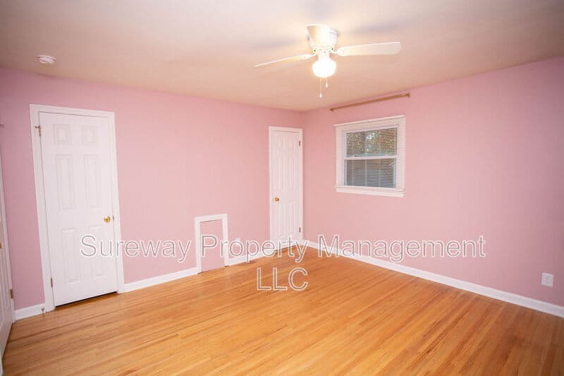 Cherry Hill House: 126 Sharrowvale Rd