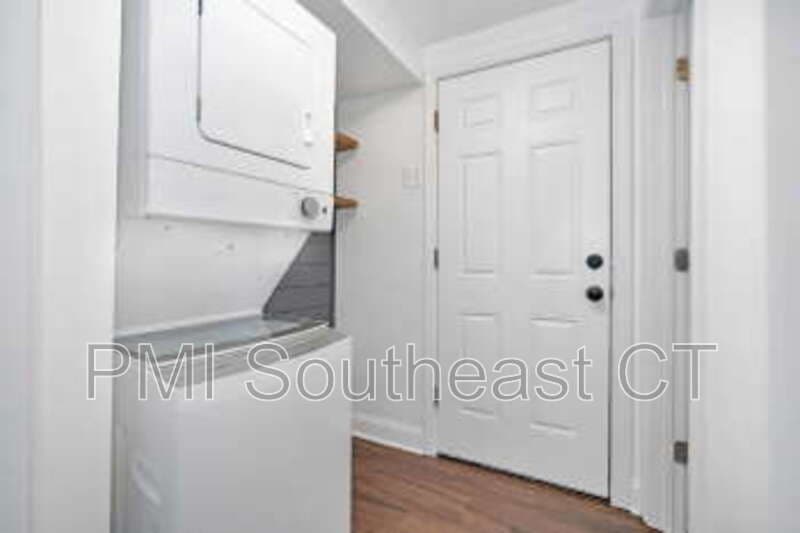 Norwich Condo: 44 Summer St
