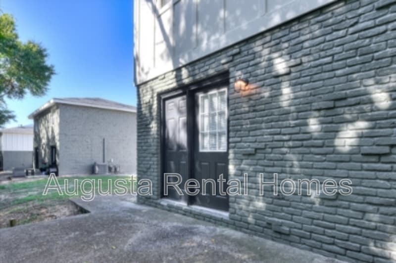 Augusta Townhome: 2511 Cascade Drive - 13B
