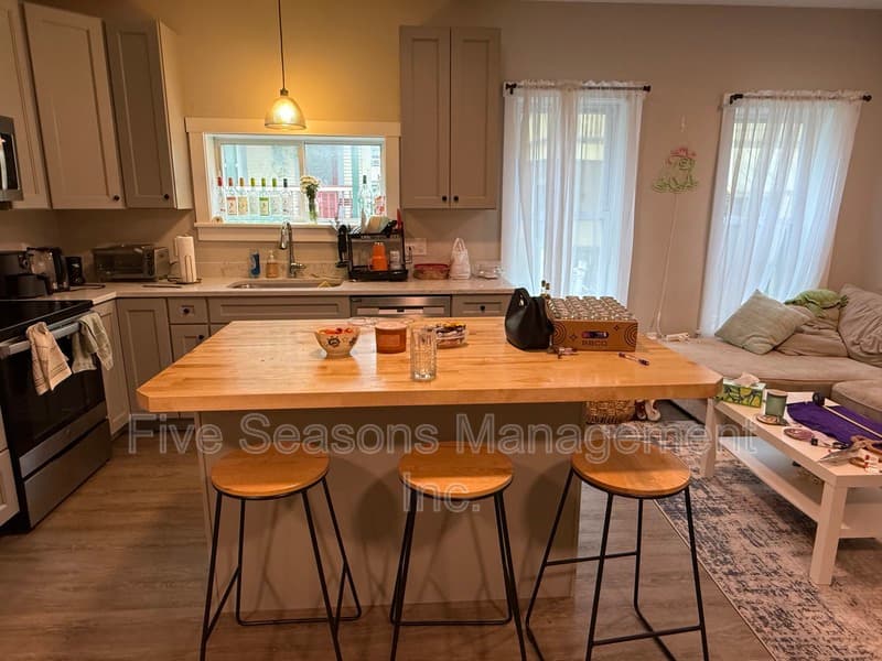 Burlington Condo: 68 South Union - A