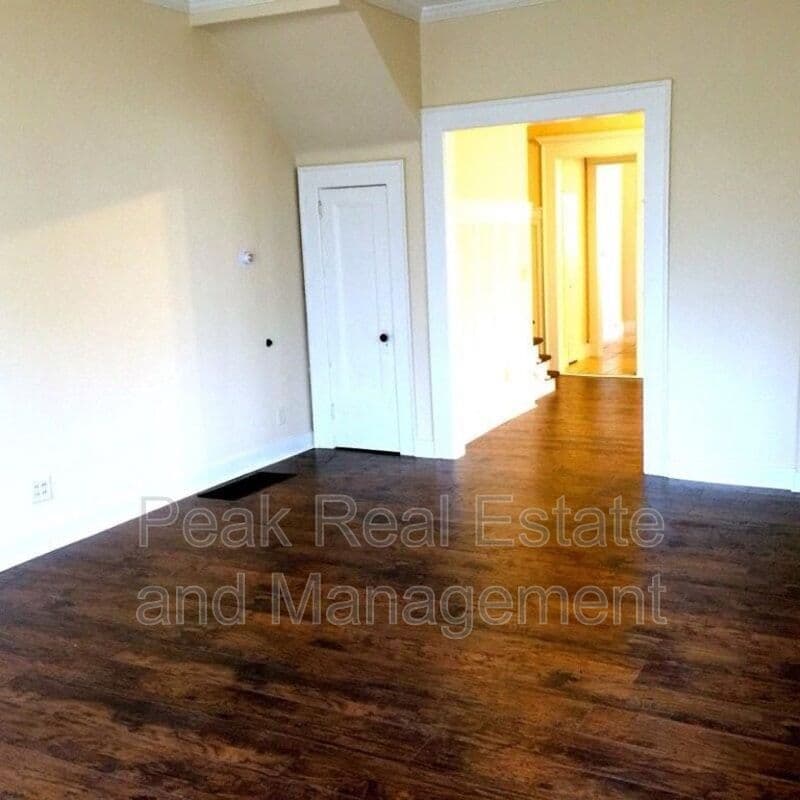 Grand Rapids Condo: 253 Eastern Ave SE