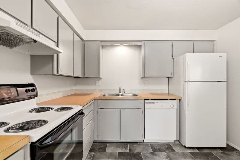 Spokane Valley Condo: 13121 East Skyview Avenue - 3