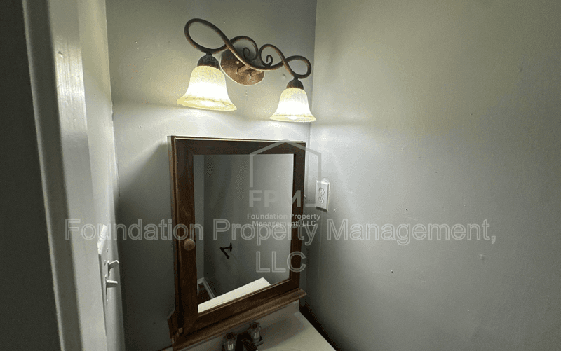 Memphis House: 2064 Wellons Avenue