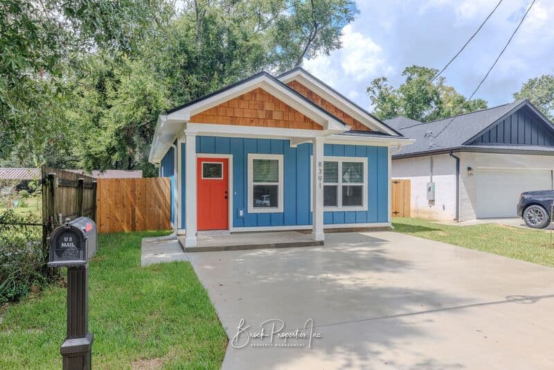 Pensacola House: 8391 Kipling St