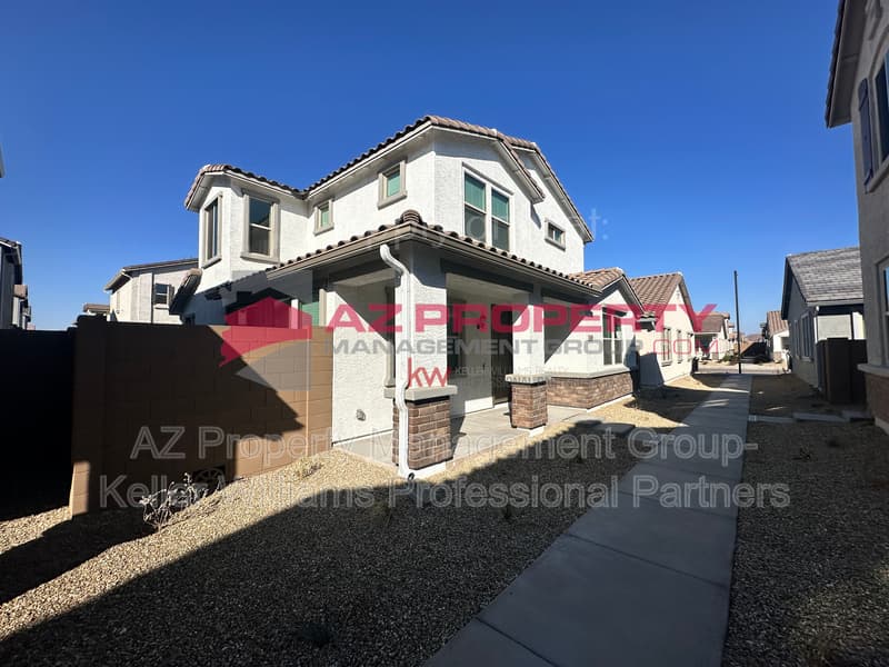 Surprise House: 14139 W Buckskin Trl