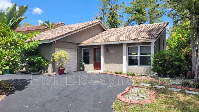 Coral Springs House: 1309 NW 89th Dr