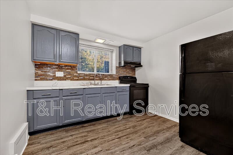 Noblesville Condo: 1142 Evans Avenue