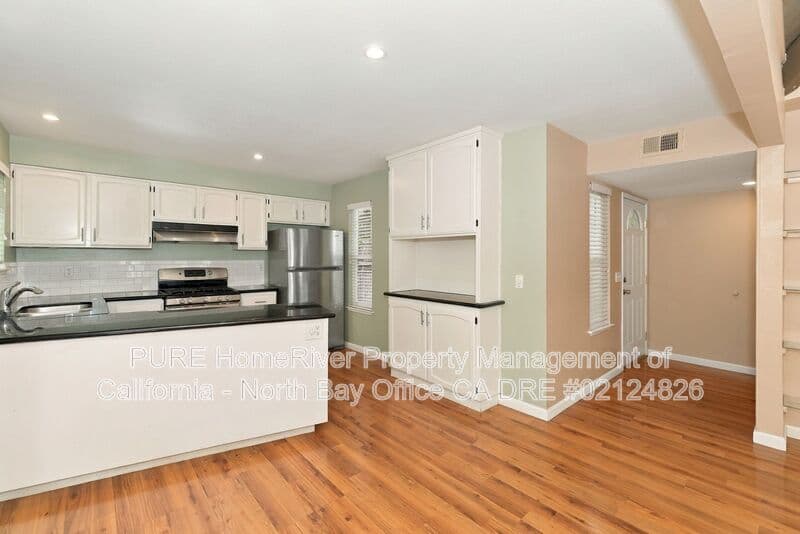 Santa Rosa Condo: 1951 Knolls Drive