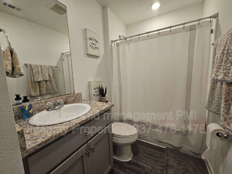 Zachary House: 727 LAMBOT AVE