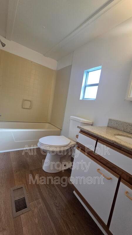 Lakeland House: 2735 W 10th St.