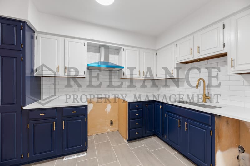Wichita House: 7211 Bainbridge Road