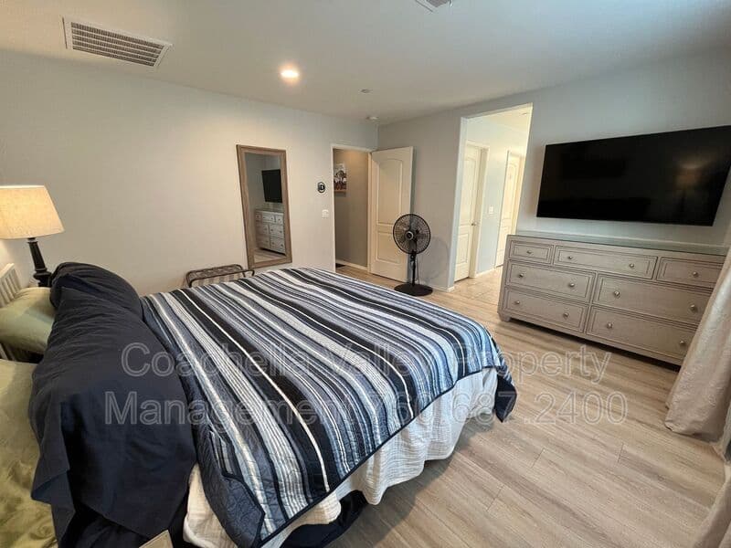 Palm Desert Condo: 321 Paseo Gusto