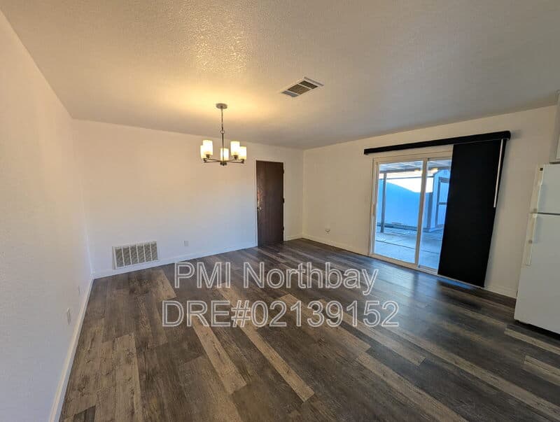 Suisun City House: 232 Long St