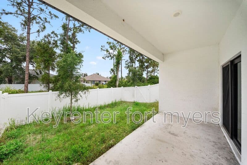 Lehigh Acres House: 4716 29th St SW
