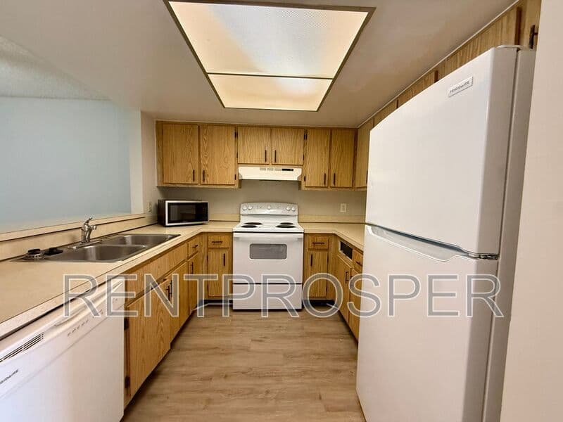 Melbourne Condo: 1069 Ellen Court