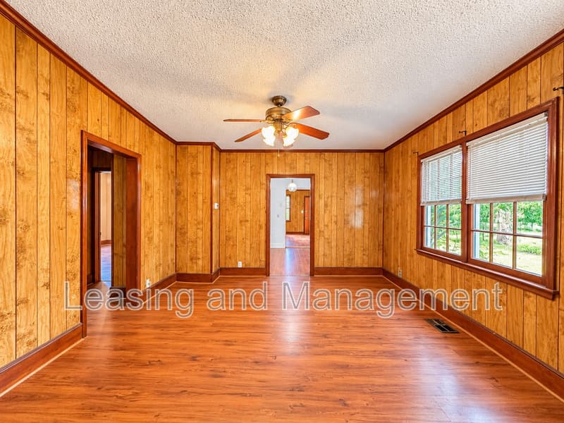 Charleston Condo: 211 W Poplar Street
