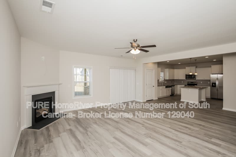 Chapin House: 509 Mitscher Way