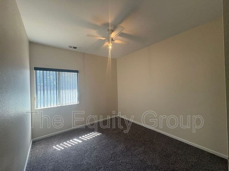 Tulare House: 1515 Cottage Grove Ave