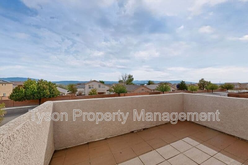 Albuquerque House: 2736 Blue Sky St SW