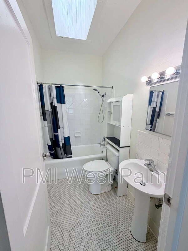 West Palm Beach Condo: 406 Northwood Road
