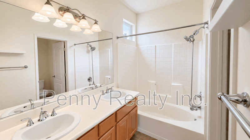 San Diego Townhome: 3011 Pacific Palm Way