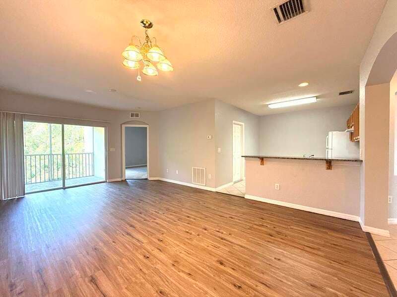 Ruskin Condo: 431 Newmont Circle - 202