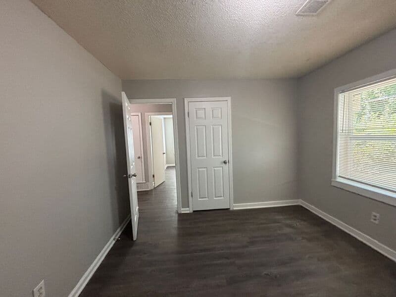 Memphis House: 3581 Kensett Dr