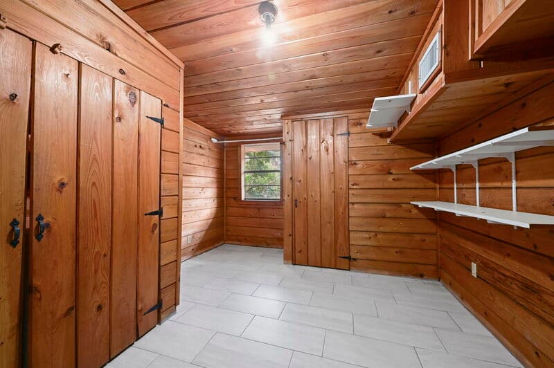 Baton Rouge House: 8709 Forest Hill Drive