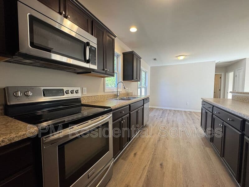 Wilmington House: 133 Rogers Ave.