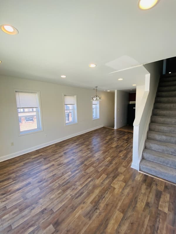 Baltimore Condo: 1600 Light Street - B