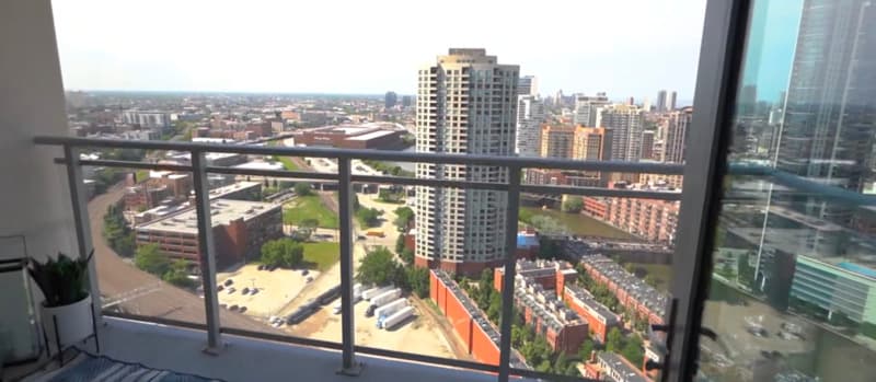 Chicago Condo: 552 W Kinzie St