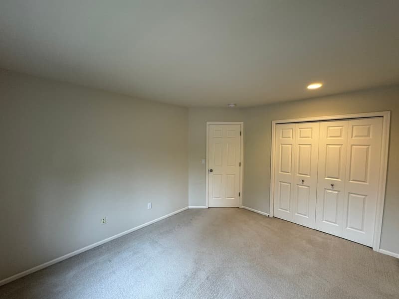 Sammamish House: 19416 NE 43rd Pl