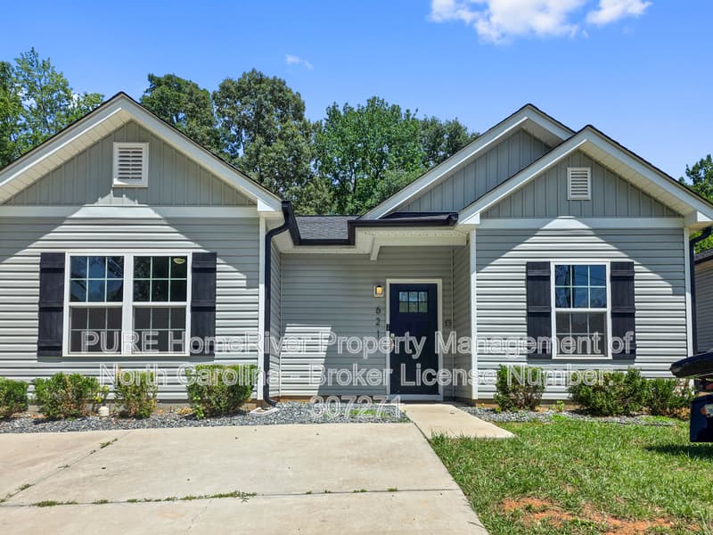 Charlotte House: 621 Northway Dr