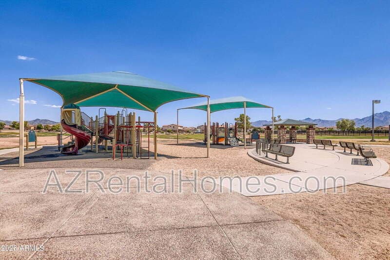 Laveen House: 6308 South 69th Glen