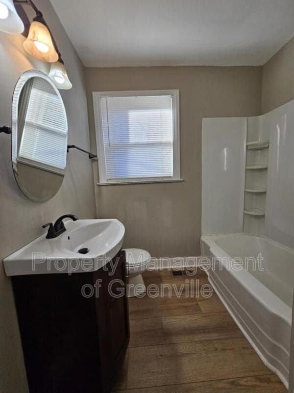 Greenville House: 436 Potomac Ave