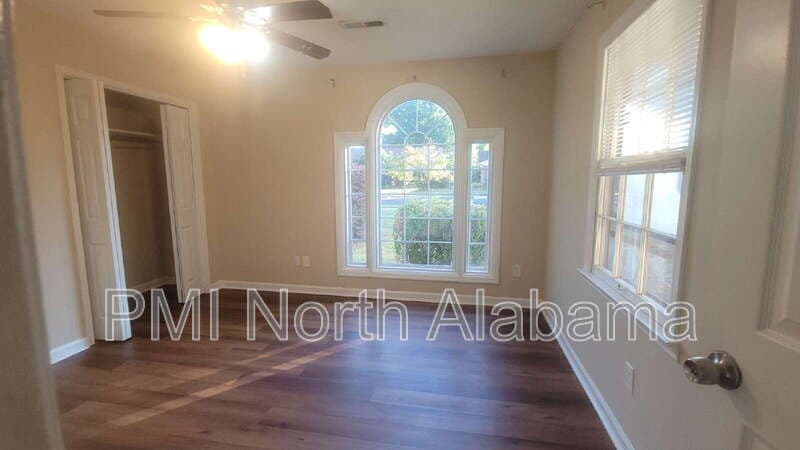 Huntsville House: 1021 Sandy Springs Rd NW