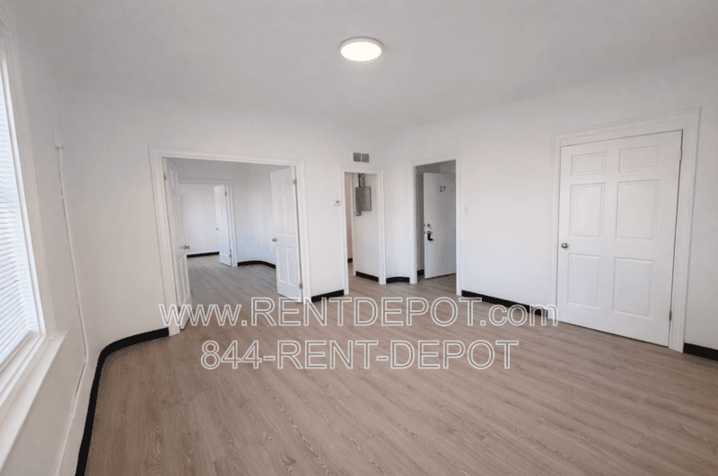 Evansville House: 1407 Howard St
