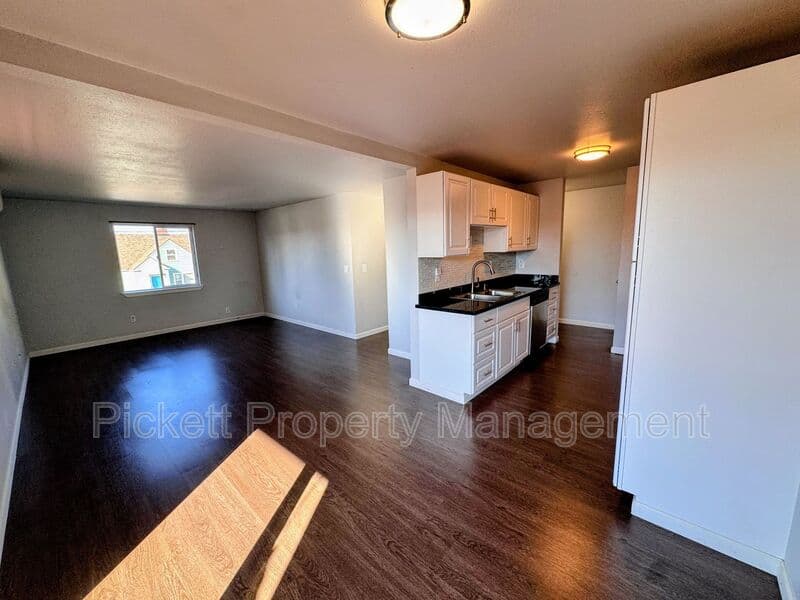 Bremerton Condo: 1132 Scott Ave